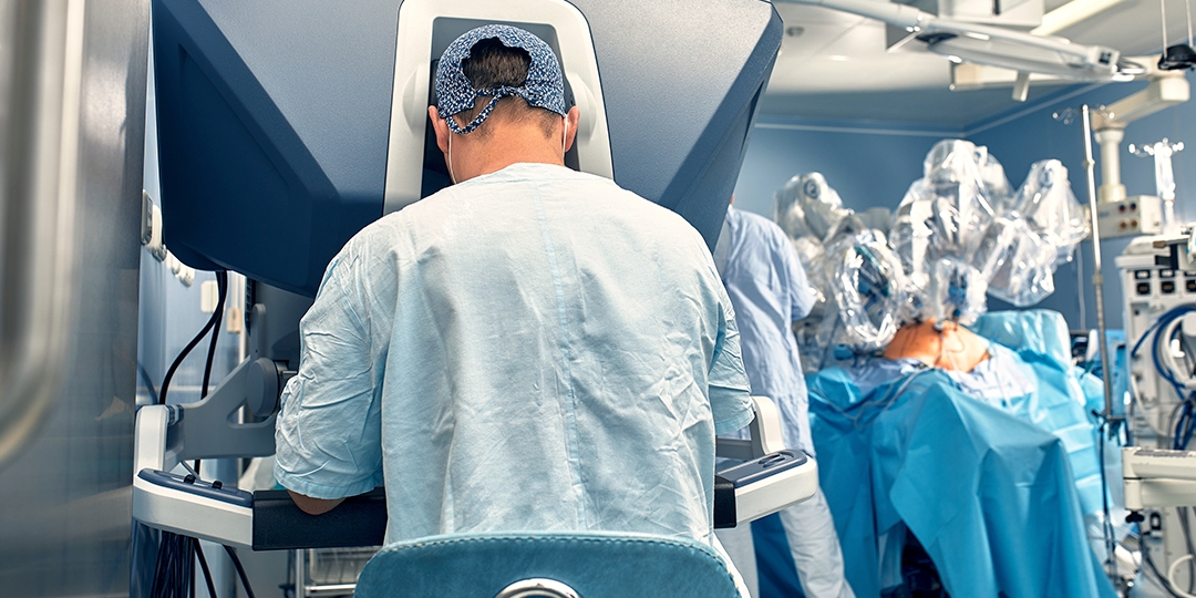 Como é feita a cirurgia robótica no câncer de rim e bexiga?