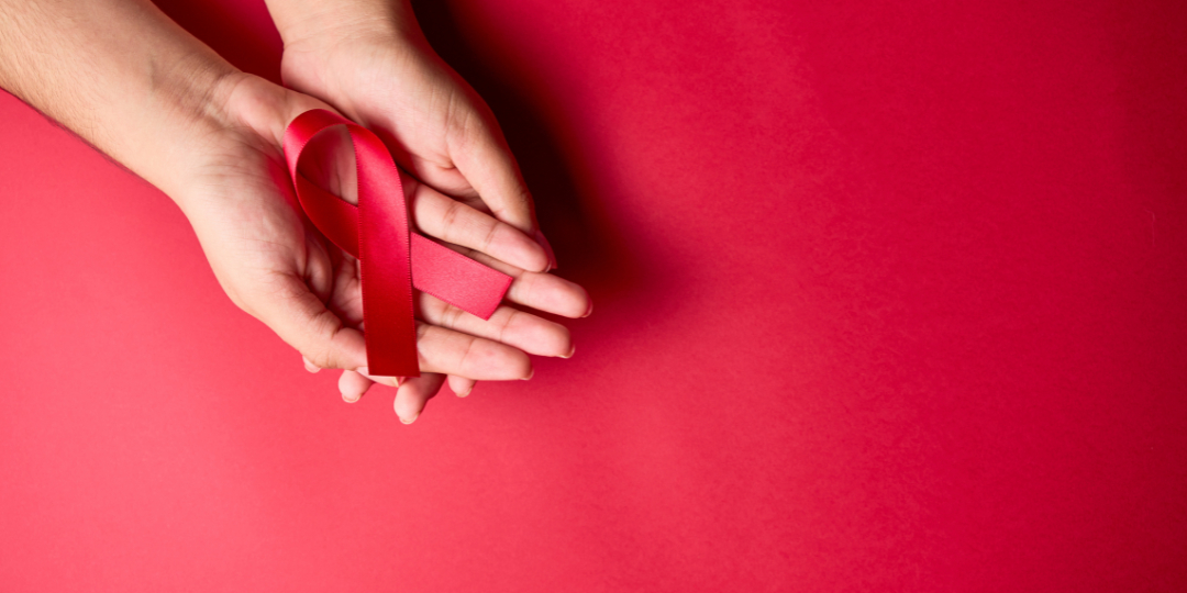 Dezembro Vermelho: prevenção de HIV, ISTs e saúde urológica masculina
